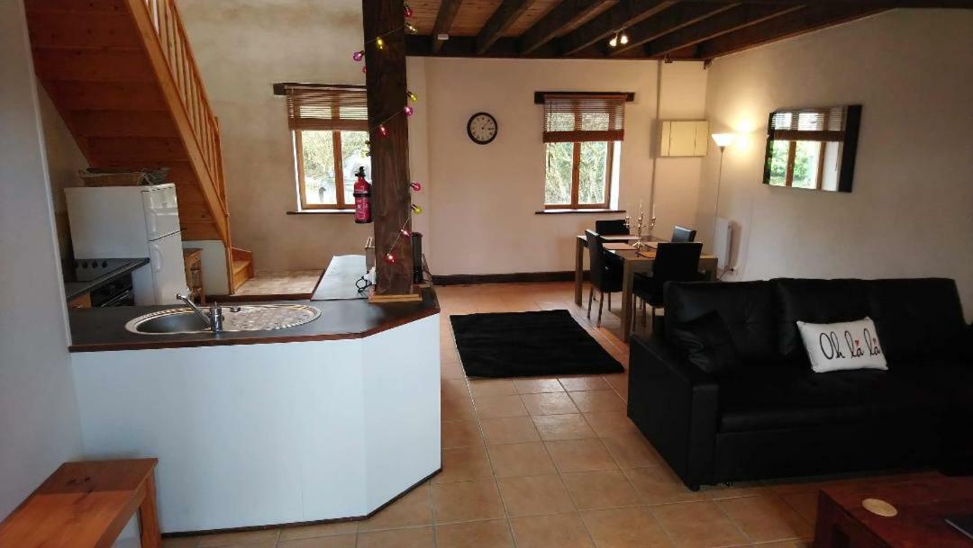 Gite du Sorbier Le Chalard Exterior foto